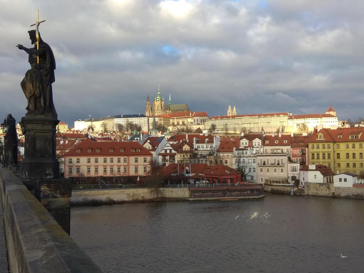 Apartman V Zahrade Praha Troja - Apartment In The Garden Prague Troja المظهر الخارجي الصورة