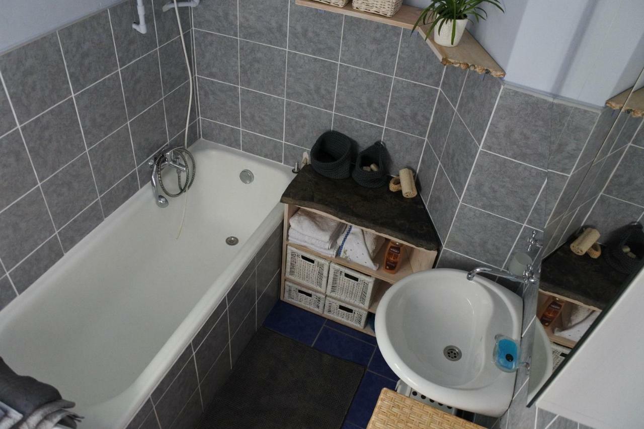 Apartman V Zahrade Praha Troja - Apartment In The Garden Prague Troja المظهر الخارجي الصورة