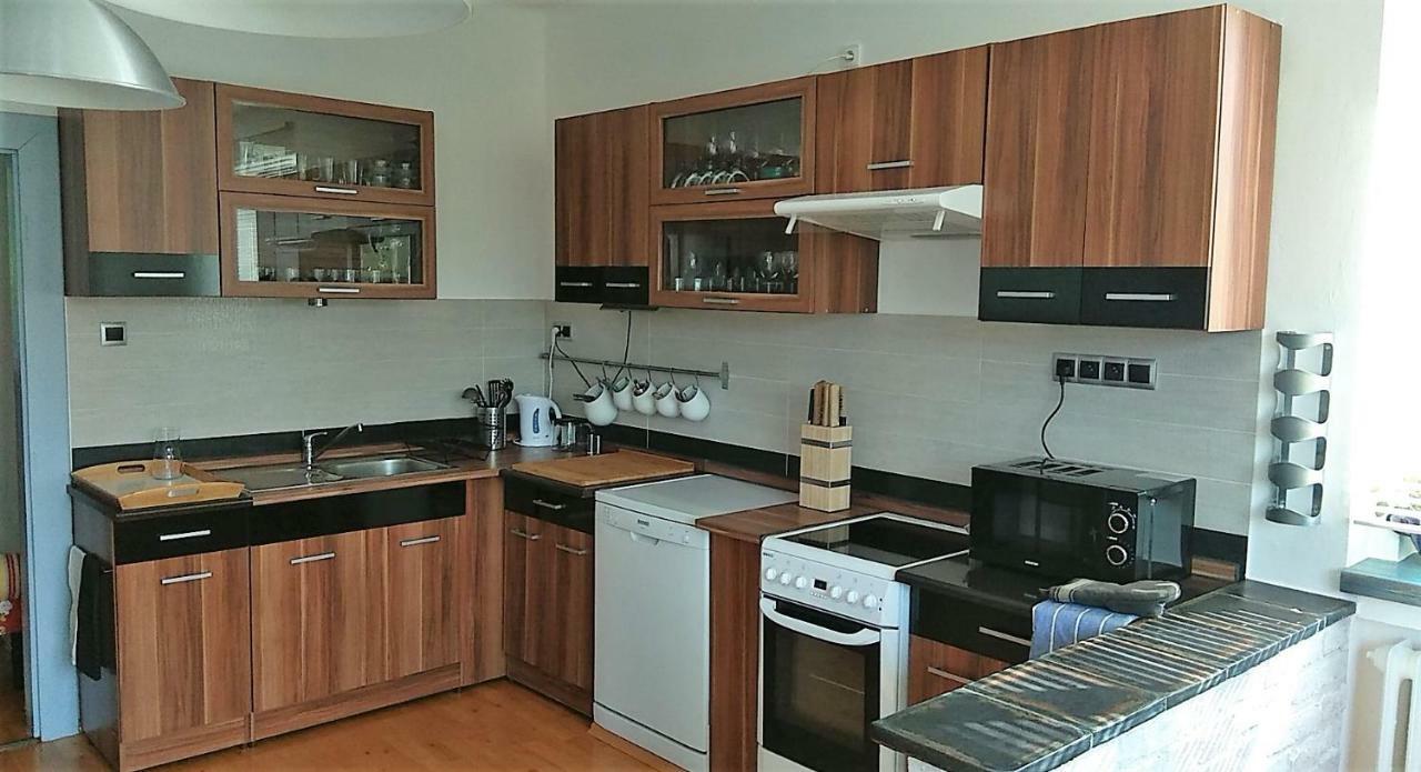 Apartman V Zahrade Praha Troja - Apartment In The Garden Prague Troja المظهر الخارجي الصورة